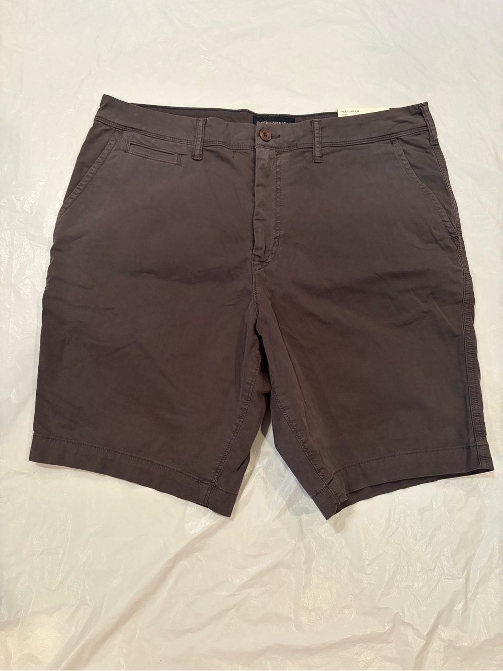 American Eagle Shorts Men's 36x10 Grey Classic At the Knees Next Level Flex